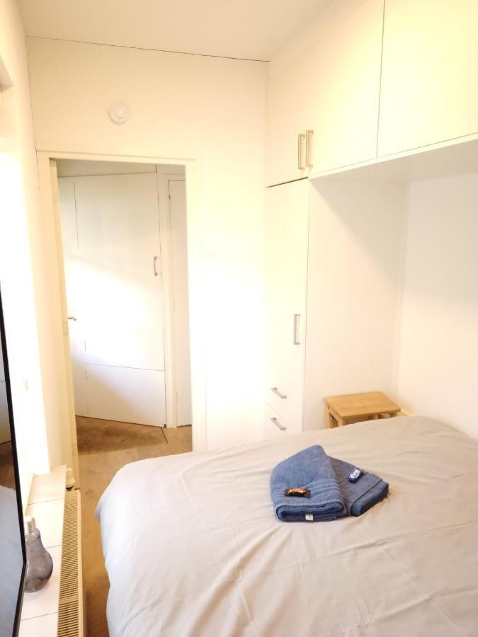 2-Room Apartment + 2 E-Bikes Alkmaar Exteriör bild