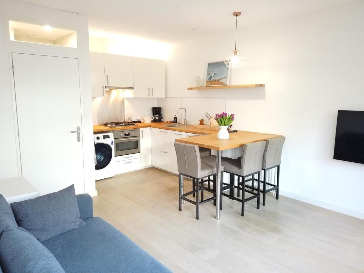 2-Room Apartment + 2 E-Bikes Alkmaar Exteriör bild
